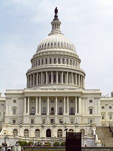El  Capitolio está pleno de lugares secretos y de símbolos llenos de misterio. En su cúpula tiene una estatua realizada por Thomas Crawford que representa a «La Libertad Armada».