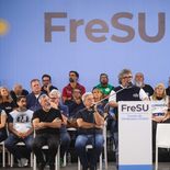 El FreSU realizó su primer plenario nacional con más de 1.600 delegados gremiales y aprobó un programa de diez puntos con eje en salario, empleo y derecho a huelga. El FreSU realizó su primer plenario nacional con más de 1.600 delegados gremiales y aprobó un programa de diez puntos con eje en salario, empleo y derecho a huelga.