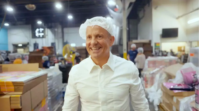 El ex experto en finanzas reconvirtió la empresa para salvarla de la quiebra y volverse millonario.