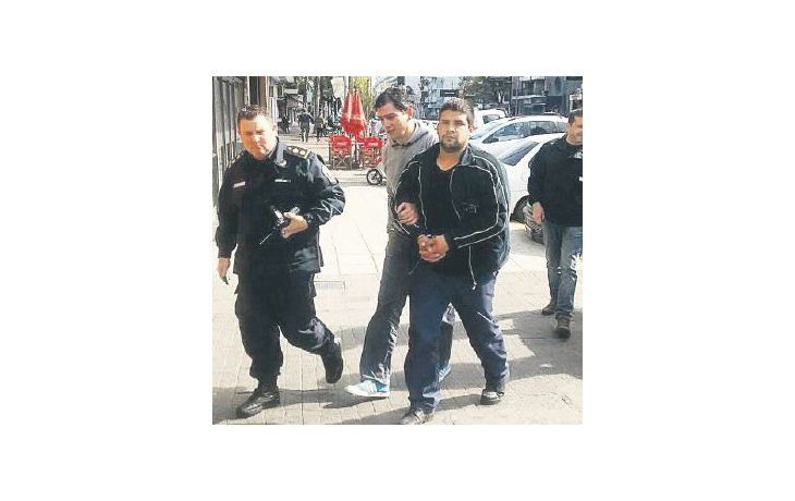 Marcos Andrés Mansilla, de 33 años, fue detenido ayer por la Policía en  González Catán. Está acusado de haber asesinado a golpes a su novia de 23 años.