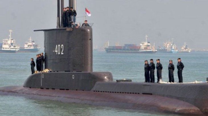El submarino KRI Nanggala 402 fue botado en 1978 y posteriormente se le realizaron modificaciones para modernizarlo, según una página web del Gobierno indonesio.