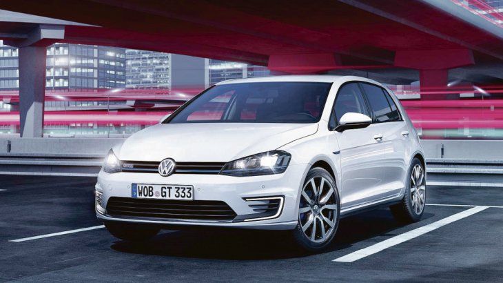 VW GOLF GTE. Versión híbrida enchufable de prestaciones deportivas.