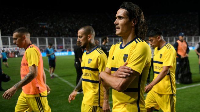 cavani gestos.jpg