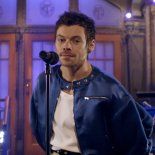 Styles vuelve a SNL para presentar su nuevo disco. Styles vuelve a SNL para presentar su nuevo disco.
