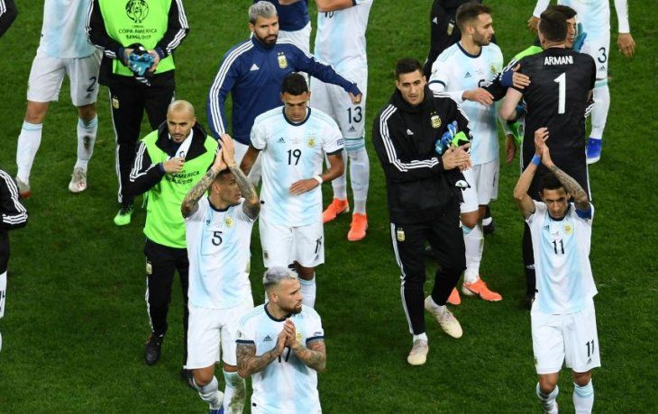 UEFA niega haber invitado a la AFA a sumarse a sus competiciones