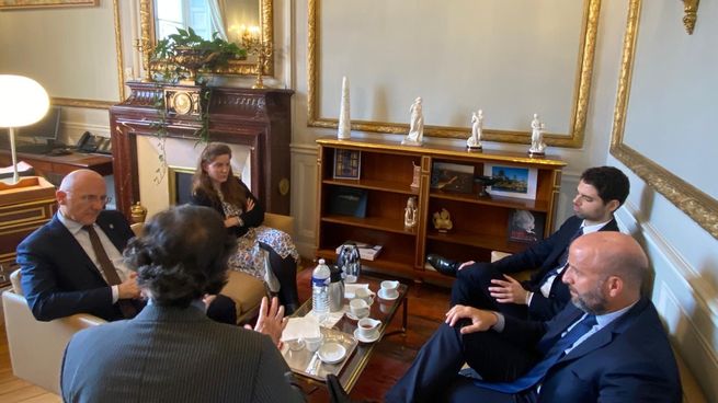 El Presidente de la Cámara Federal de Casación Penal Argentina, Mariano Borinsky, visitó a su par francés en París.&nbsp;