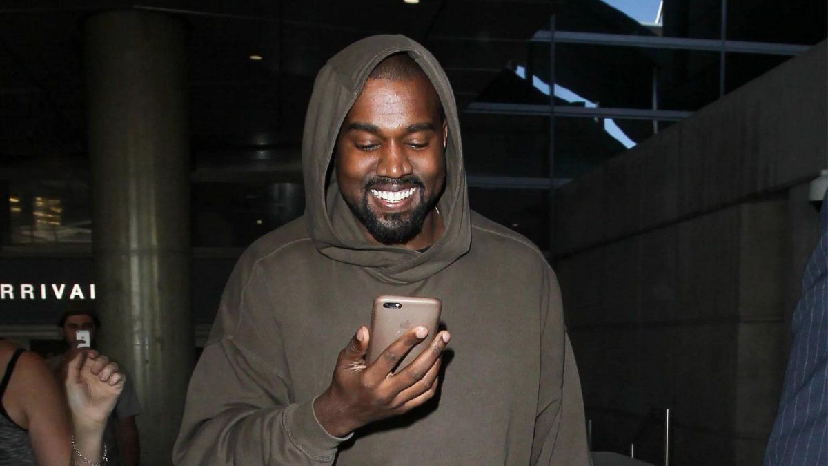 Twitter e Instagram restringen las cuentas de Kanye West por dichos antisemitas