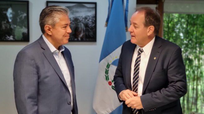 Rolando Figueroa y Adrián Vila