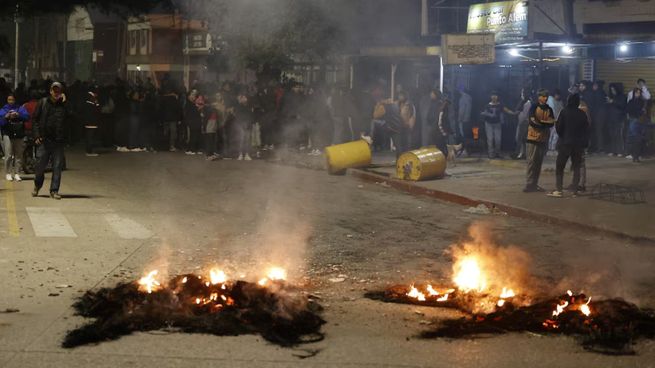 La Policía reprimió la movilización que reclamaba justicia por Agostina Vega en Córdoba.