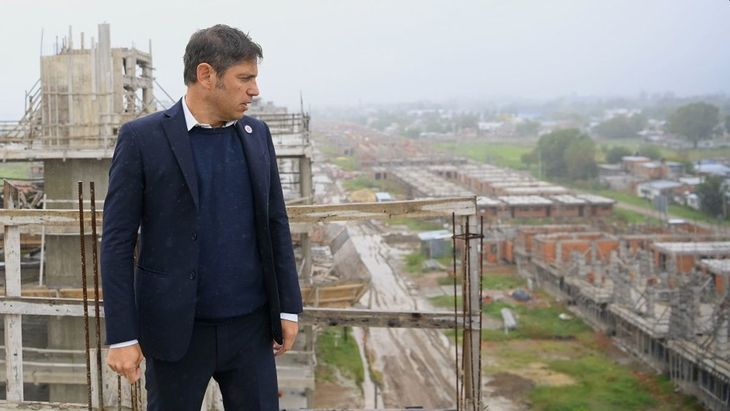 En abril, Axel Kicillof recorrió un proyecto de viviendas paralizado por Nación. En abril, Axel Kicillof recorrió un proyecto de viviendas paralizado por Nación.