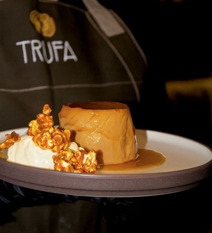 Dulce de leche flan, Trufa's proposal. Dulce de leche flan, Trufa's proposal.