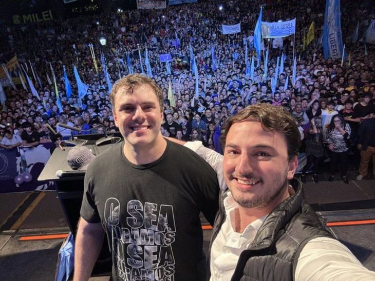 Parisini y Romo, dos de las caras visibles de LLA en las redes. Parisini y Romo, dos de las caras visibles de LLA en las redes.