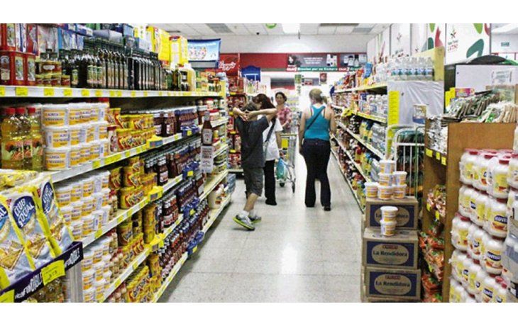 ámbito.com | El consumo masivo se queda atrás