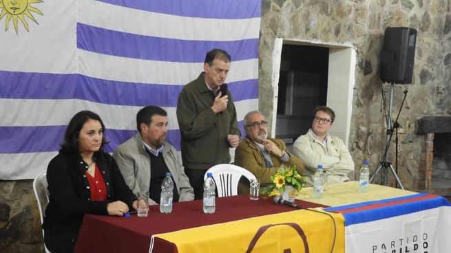 Cabildo Abierto perdió dos diputadas de cara al comienzo de la campaña electoral en Uruguay.