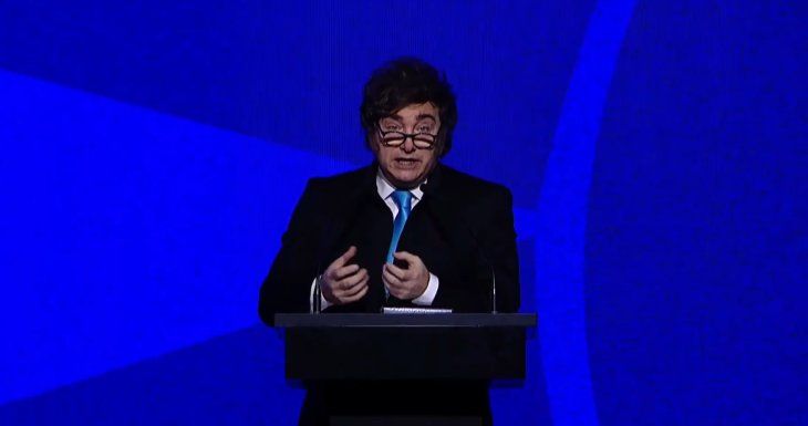 Javier Milei congeló su sueldo por tiempo indeterminado. Javier Milei congeló su sueldo por tiempo indeterminado.