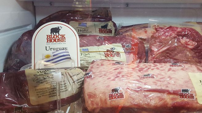 El gobierno celebró la apertura simultánea de tres mercados para productos agropecuarios.