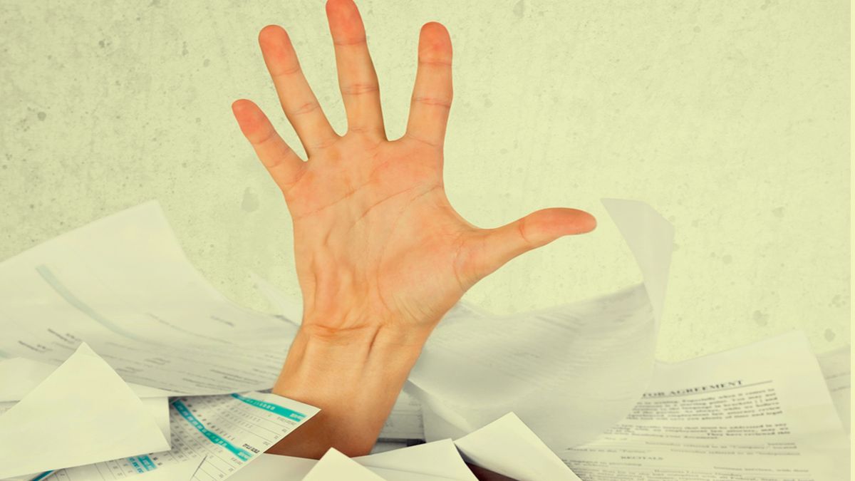 A yellow light appears in the delinquency of companies, with a slight rebound of rejected checks