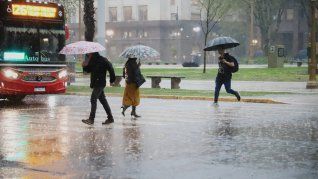 Alerta amarilla por tormentas en el AMBA. Alerta amarilla por tormentas en el AMBA.
