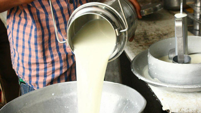 La caída del endeudamiento coincide con mejores precios internacionales de la leche y mayor productividad.