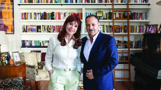 En noviembre de 2025, Ricardo Quintela visitó a Cristina Kirchner en San José 1111, en CABA.&nbsp;