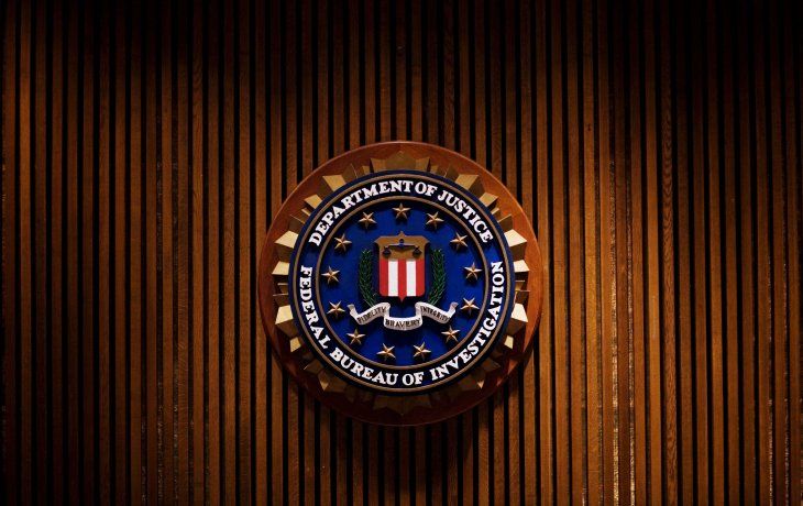 Donald Trump no tiene descanso: los jueces determinaron que no puede participar de las elecciones internas y el FBI investiga amenazas a los magistrados.