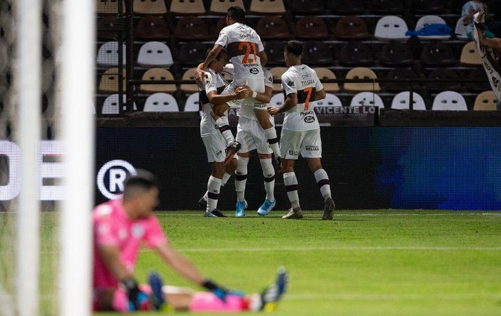 Platense lo dio vuelta a los 93 minutos y se quedó con un triunfo que vale más de tres puntos.