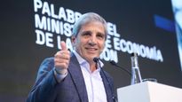 El ministro de Economía, Lusi Caputo, festejó un nuevo superávit primario.