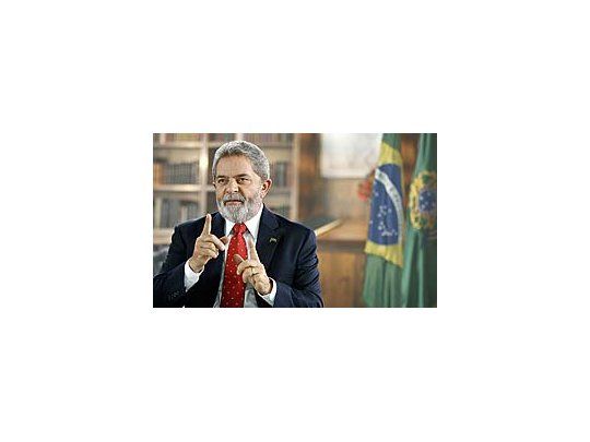 Lula espera implementar la primera parte del plan para extender banda ancha en todo Brasil antes de 2010.
