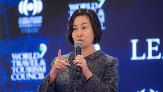 En el mundo de los flashes consiguió hacer sus primeros contactos para convertirse en una de las empresarias más importantes. En el mundo de los flashes consiguió hacer sus primeros contactos para convertirse en una de las empresarias más importantes.