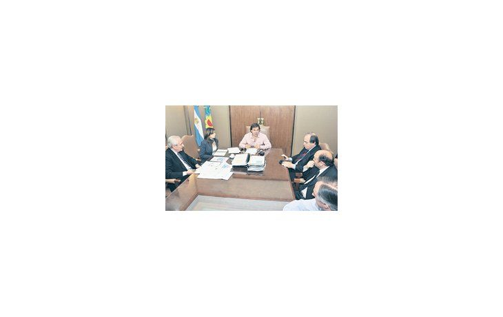 Alberto Pérez recibió a dirigentes del campo ante quienes planteó los alcances de la modificación del Impuesto Inmobiliario Rural.