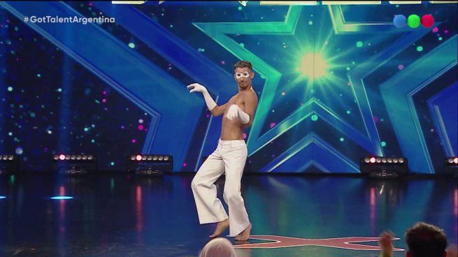 Got Talent Argentina: a dancer got the golden button after improvising with the anthem