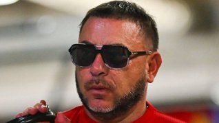 Antonio Mohamed es todo un personaje en el fútbol mexicano. Por su carisma, por su caracter genuido y desfachatado y por sus risueñas anécdotas. Antonio Mohamed es todo un personaje en el fútbol mexicano. Por su carisma, por su caracter genuido y desfachatado y por sus risueñas anécdotas.