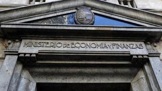 El Frente Amplio le apuntó al gobierno por el déficit fiscal y aseguró que es más alto que en 2019.