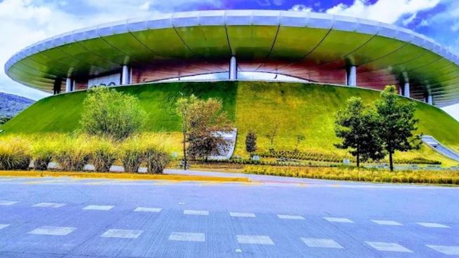 Estadio Guadalajara, una de las sedes del Mundial 2026, destaca por su diseño inspirado en un volcán y sus altos estándares de sustentabilidad.