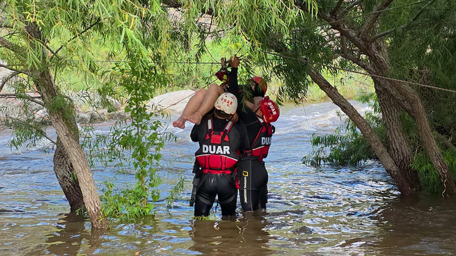 Las ocho personas rescatadas no sufrieron lesiones.