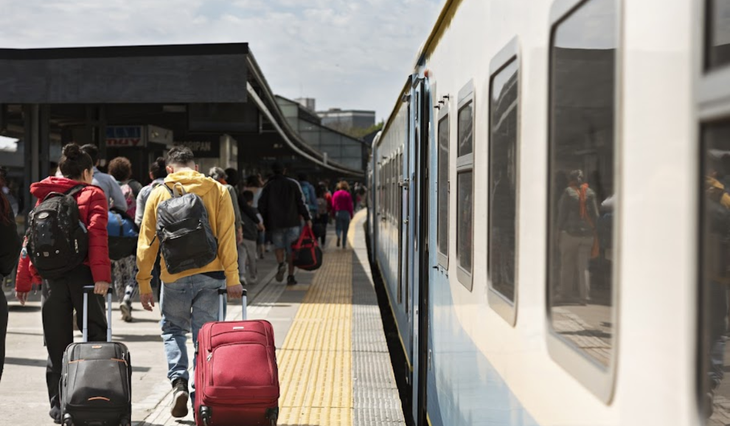 Trabajadores ferroviarios exigen aumentos tras el fin de la conciliación obligatoria.