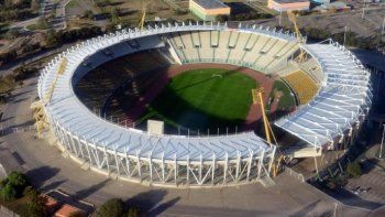 el estadio kempes de cordoba se prepara para la final de la copa sudamericana