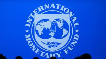 mas presion: para el fmi, paises como la argentina deberan devaluar su moneda y hacer un ajuste fiscal
