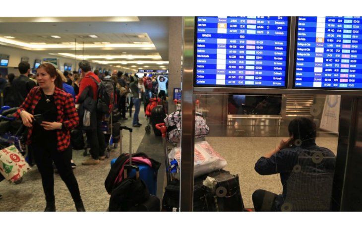 Por paro de CGT, reprogramación de vuelos de Aerolíneas y LATAM afecta a 40 mil pasajeros