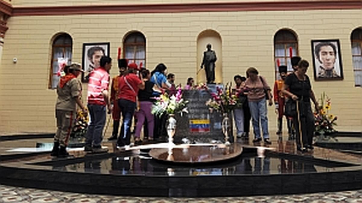 La tumba de Chávez, lugar de culto para los venezolanos