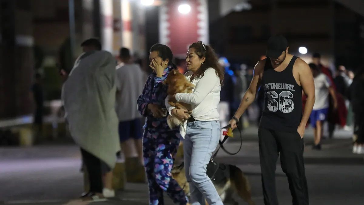 a new earthquake leaves two dead in the capital