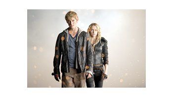 «Soy el número cuatro» es la primera parte de lo que promete ser una sucesión de films con las aventuras de adolescentes extraterrestres huyendo de asesinos también extraterrestres.