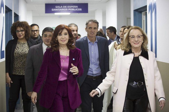 Cristina Fernández de Kirchner junto a Gabriel Katopodis y Alicia Kirchner. 