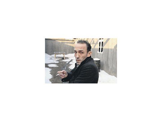 Karl Markovics, descollante actor austríaco que interpreta al atormentado protagonista de «Los falsificadores».
