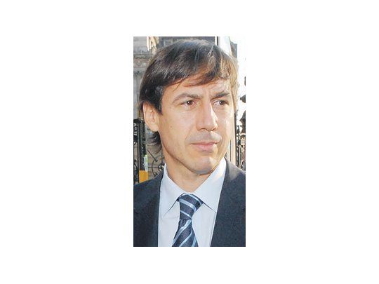 Luis Petcoff Naidenoff