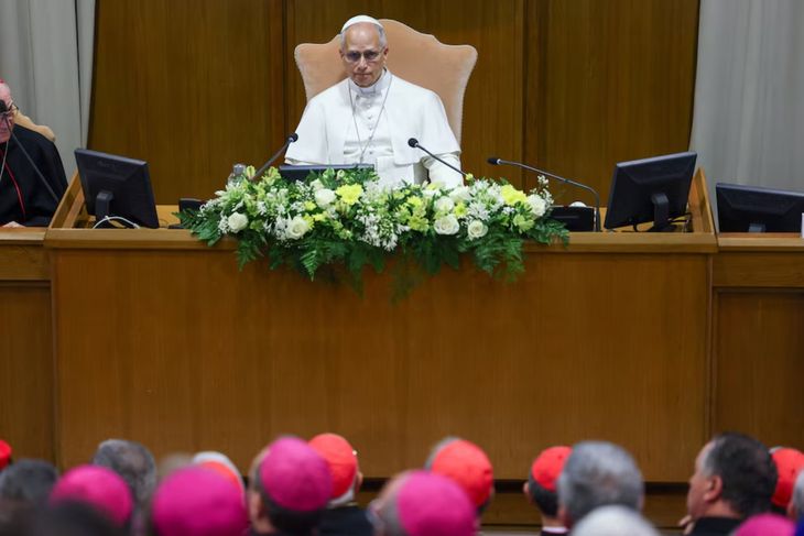 El papa León XIV durante la presentación de su encíclica, que advierte de que las patentes, los algoritmos y los datos quedan El papa León XIV durante la presentación de su encíclica, que advierte de que las patentes, los algoritmos y los datos quedan
