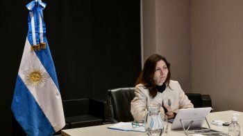 fuerte suba del deficit fiscal en junio (aunque en linea con el fmi)
