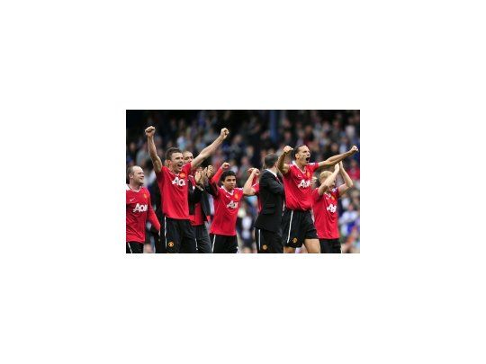 Los jugadores de Manchester United festejan un nuevo título.