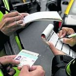 Con este esquema vigente, respetar las normas de tránsito no solo es una cuestión de seguridad vial, sino también una forma de evitar sanciones que pueden superar los tres millones de pesos. Con este esquema vigente, respetar las normas de tránsito no solo es una cuestión de seguridad vial, sino también una forma de evitar sanciones que pueden superar los tres millones de pesos.