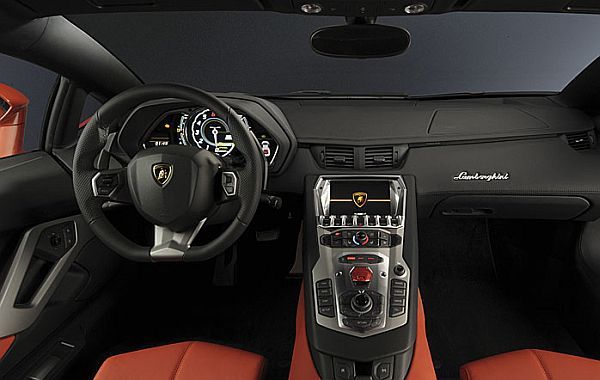 La Lamborghini Aventador LP700-4 de Ronaldo edición limitada.